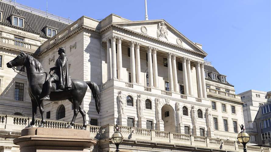 UK inflation falls by less than expected, heaping pressure on BoE