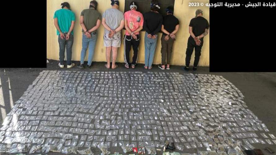 عملية دهم وتوقيف مطلوبين في منطقة صحراء الشويفات - شارع المدارس