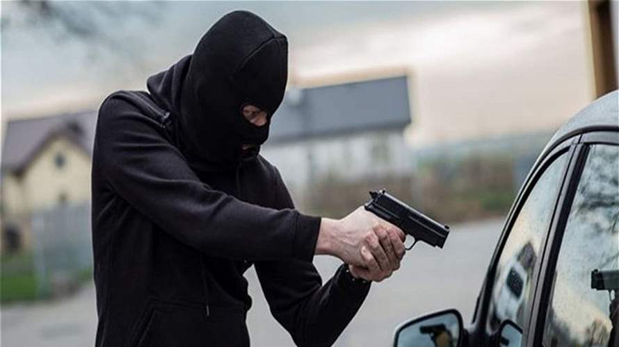 مسلحون اعترضوا مواطنا في بلدة القصر... اليكم تفاصيل ما حصل
