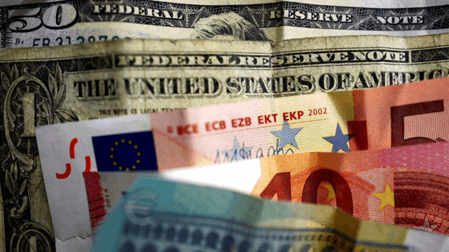 Banks break taboo for high-risk bonds