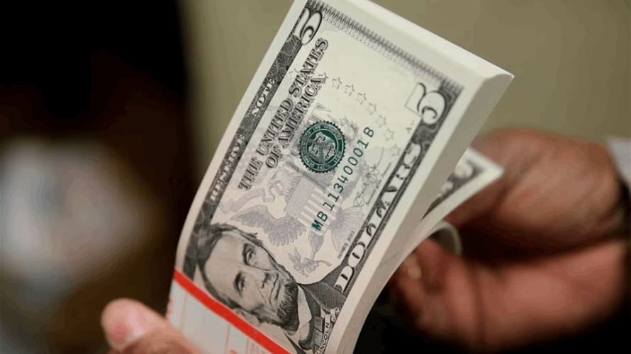Dollar sags as chances grow for Fed 'skip', debt bill passes