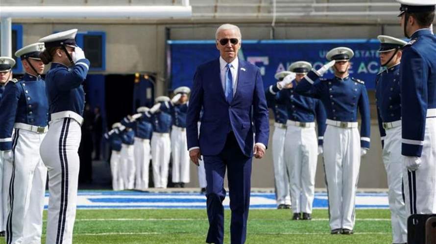 Biden trips and falls during graduation ceremony, recovers quickly
