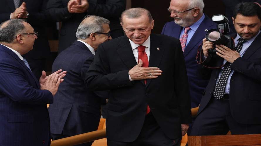 تنصيب إردوغان رئيسا لولاية ثالثة في تركيا