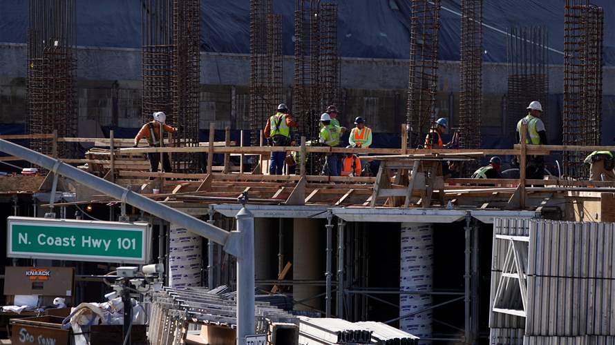 Analysis-US hotel developers run out of cash as construction lending dries up