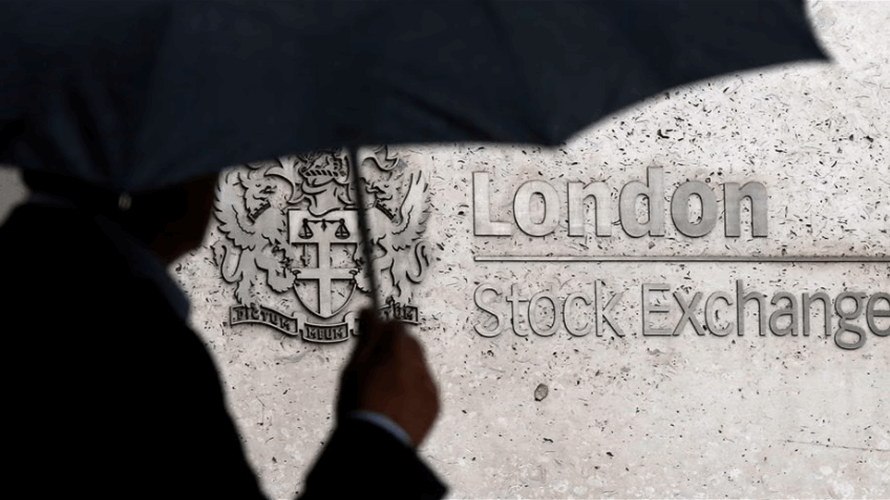 London stocks muted ahead of British inflation data