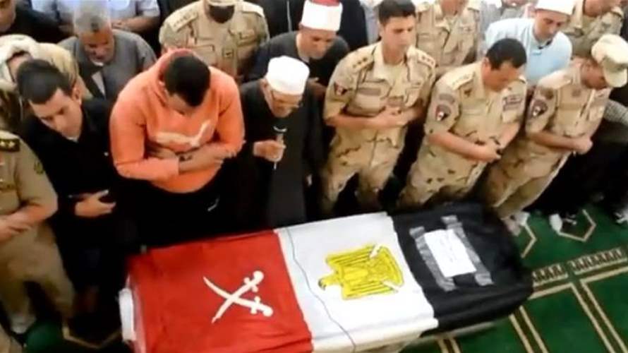 فيديو قديم ولا يُظهر تشييع عنصر الأمن المصري اثر اطلاق النار على الحدود