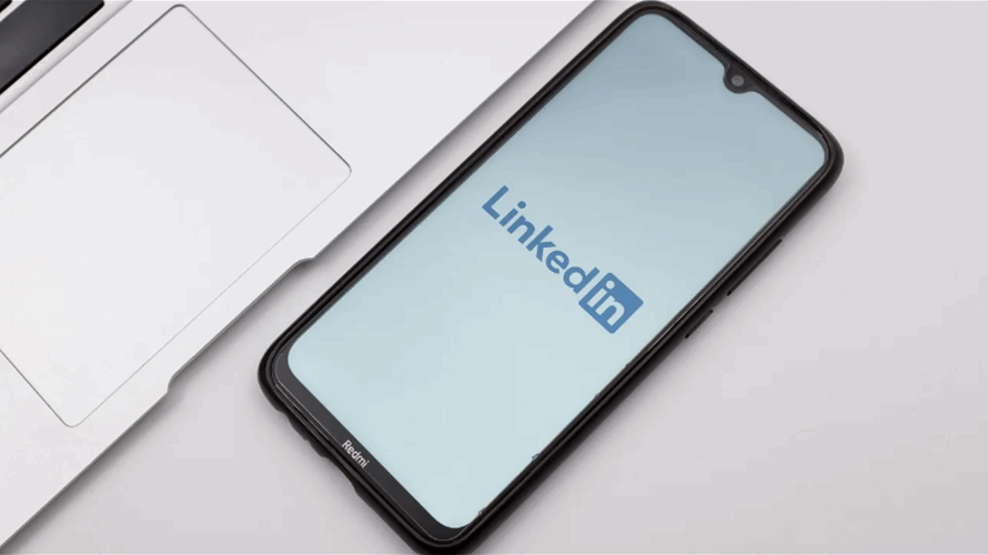 LinkedIn is the next social network to offer AI-powered tools for ad copies