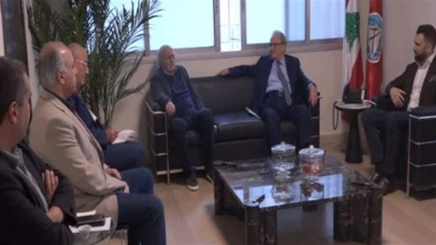 "اللقاء الديمقراطي" يعلن تأييد ترشيح جهاد أزعور