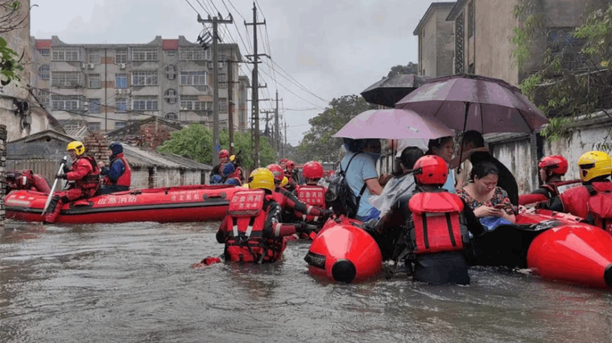Heavy 'dragon boat water' rains hit southwest China, some cities flooded