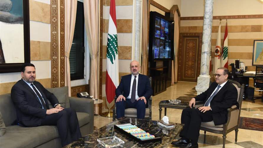مولوي يلتقي القائم بأعمال سفارة دولة الكويت وعرضٌ لتعزيز التنسيق الأمني بين البلدين