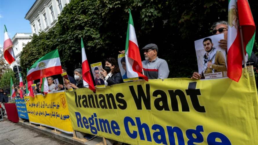 Exiled group feels heat as Europe ups Iran contacts
