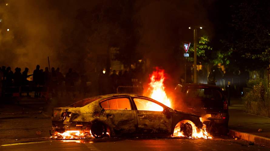 Macron to hold new crisis meeting over France violence