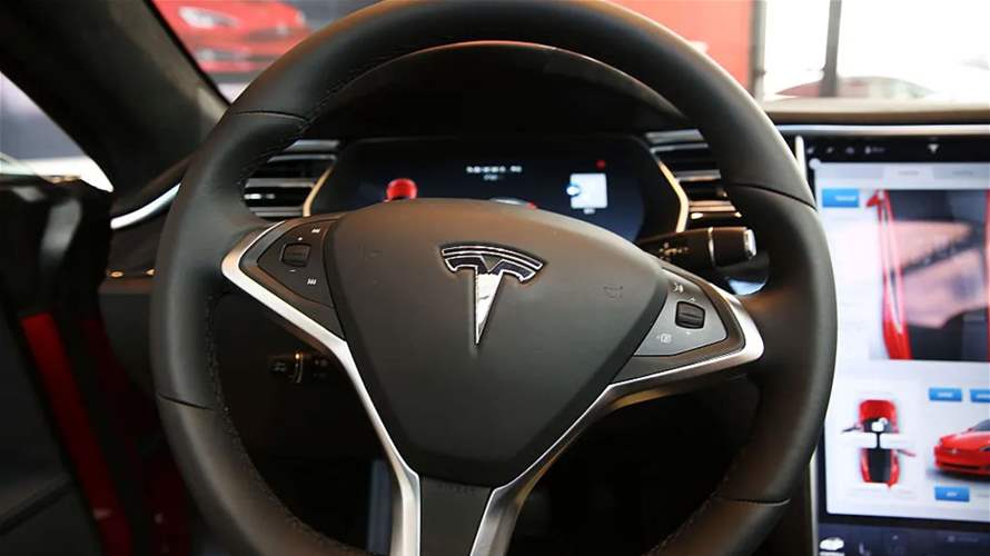 Tesla to provide more info on its driver alert system amid Autopilot probe