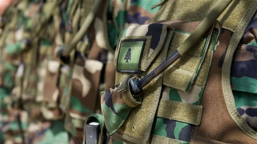 الجيش: توقيف أشخاص في سلعاتا في إطار مكافحة الهجرة غير الشرعية وشخص في مخيم برج البراجنة لارتكابه جريمة قتل