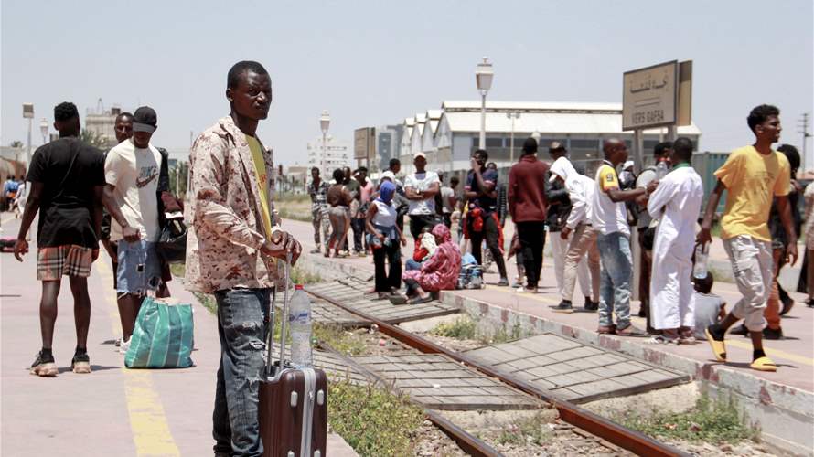 Human Rights Organization: Evacuation of stranded migrants at the Tunisian-Libyan border amid humanitarian crisis