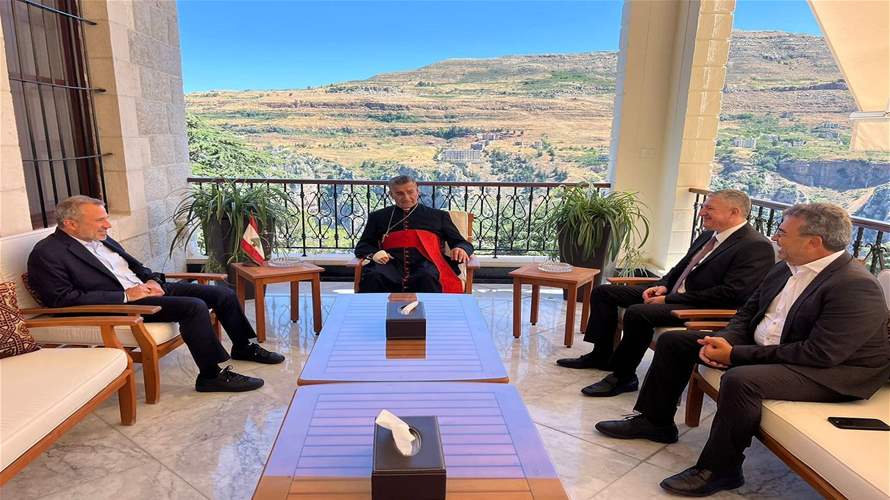Bassil visits Patriarch al-Rahi in Diman