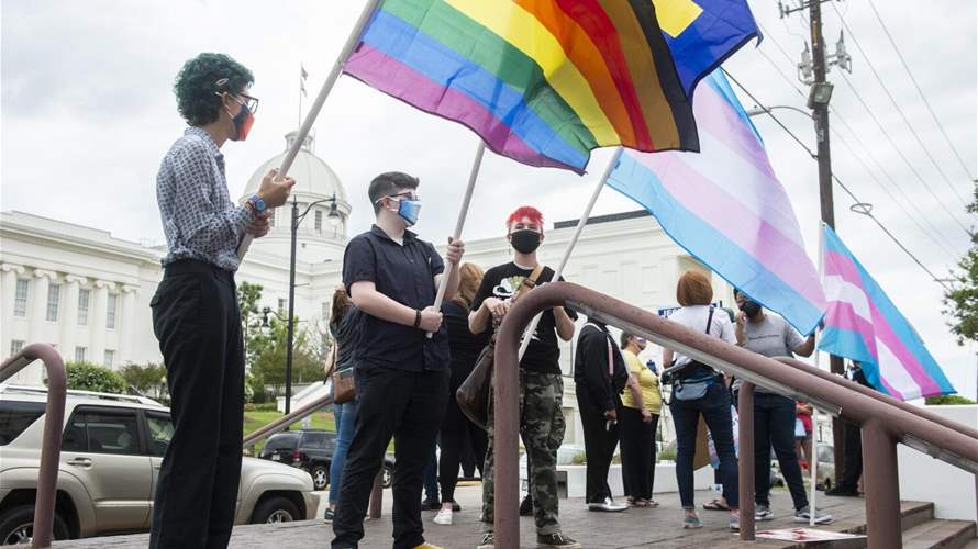 Russian deputies passed anti-transgender law