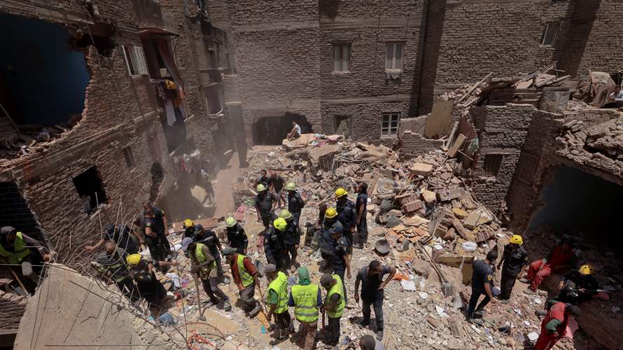 At least eight dead in a building collapse in Cairo
