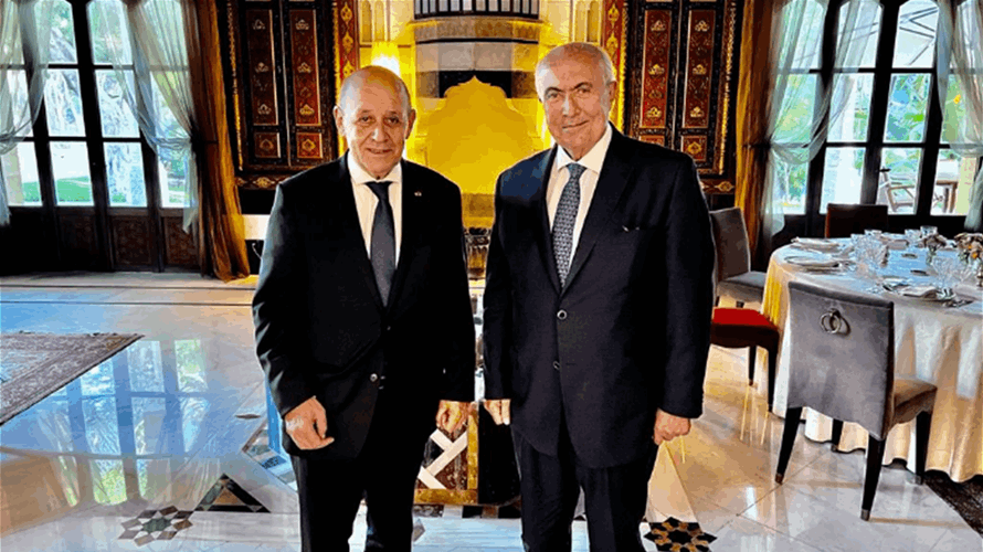 Makhzoumi meets Le Drian in Pine Palace