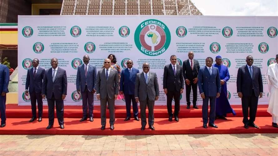 قادة دول غرب إفريقيا يجتمعون الأحد في أبوجا إثر الانقلاب في النيجر