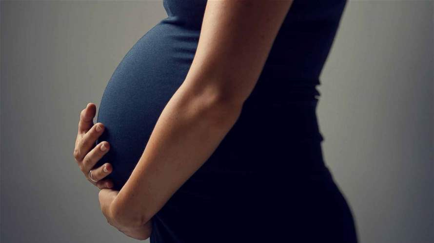 "ماتت طفلتي بين يدي لقد حملتها طوال الأربع ساعات"...  قصة مأساوية لأم حُرمت من الإجهاض في تكساس! 