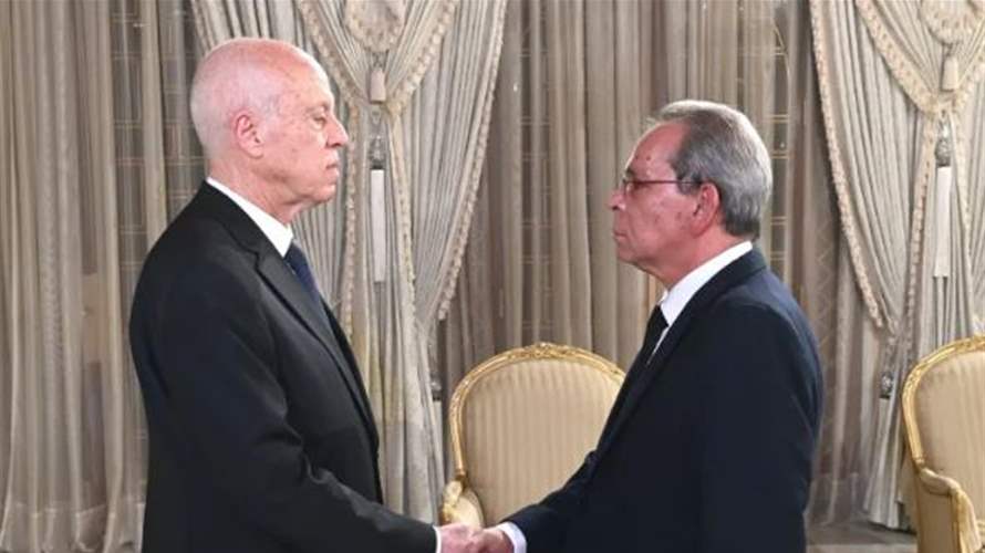 الرئيس التونسي يعيّن أحمد الحشاني رئيسا للحكومة خلفا لبودن