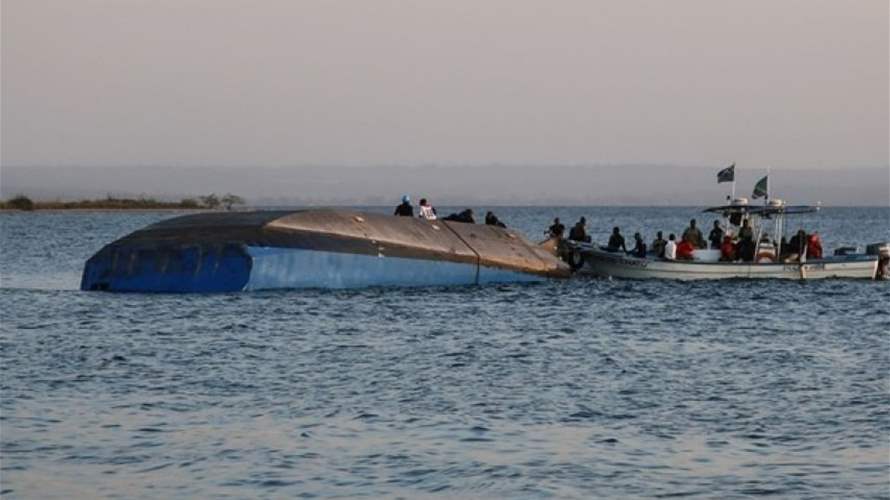 ما لا يقل عن 20 قتيلا في غرق مركب على بحيرة فيكتوريا في أوغندا