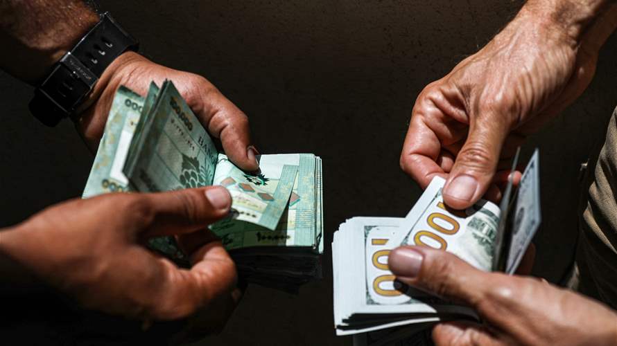 Dilemma looms over public sector salaries: In dollars or Lebanese lira?