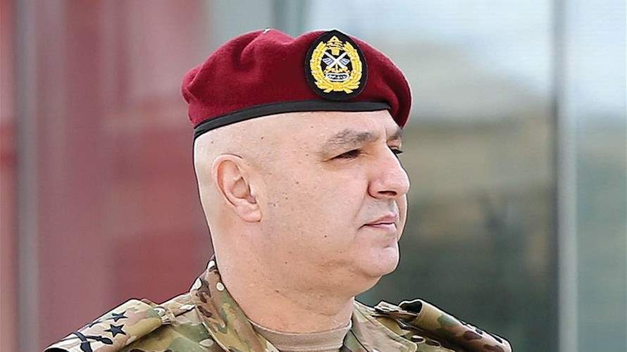 قائد الجيش يتفقد قيادة اللواء الأول في الجيش في صيدا