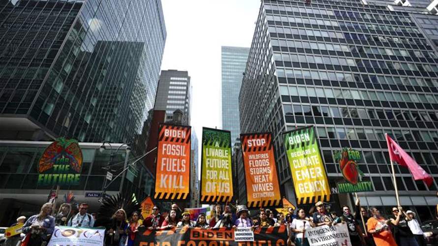 تظاهرة من أجل المناخ في نيويورك تطالب بإنهاء إستخدام الوقود الأحفوري
