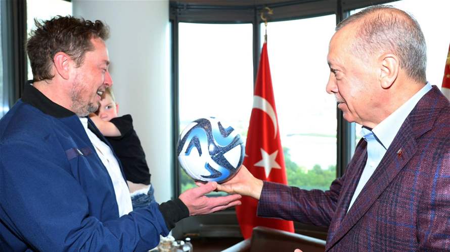 Erdogan urges Musk to open a Tesla factory in Turkey