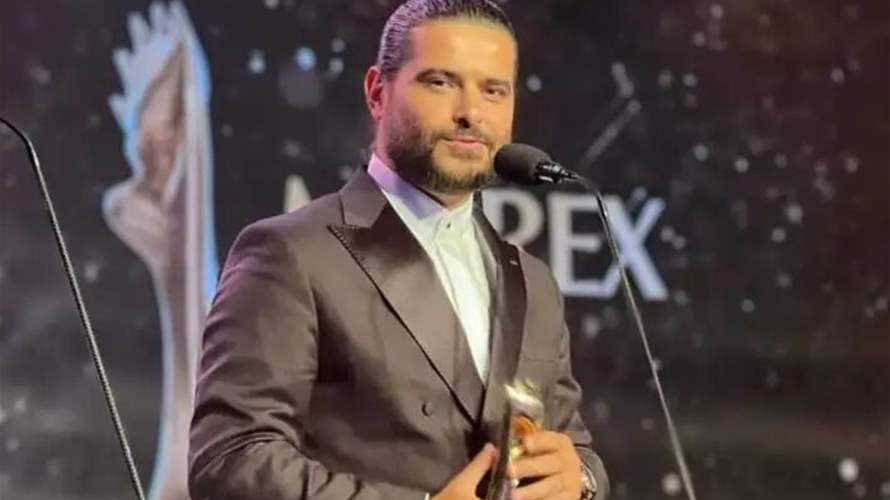 "رجعت وقفت بين ناس مساهمين بمسيرتي"... ناصيف زيتون يكشف عن سعادته باستلام جائزة "نجم الغناء العربي"! (صور)