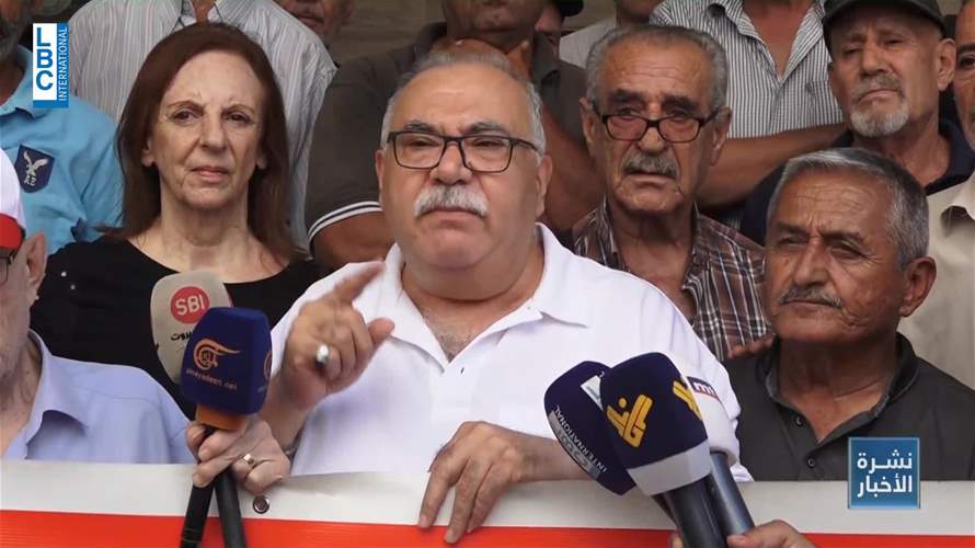 اعتصام لعدد من المضمونين أمام مركز الصندوق الوطني للضمان دفاعا عن حقوقهم