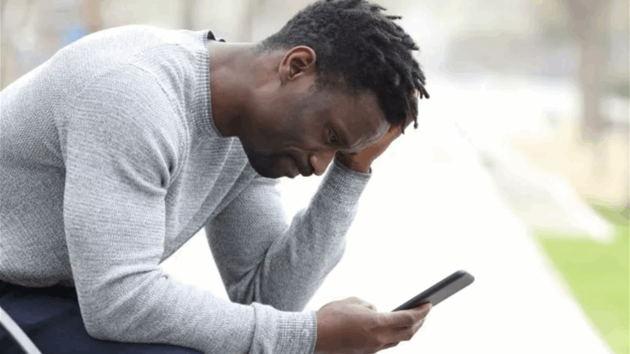لماذا لا تستطيع التوقف عن ملاحقة شريكك السابق على وسائل التواصل الاجتماعي؟