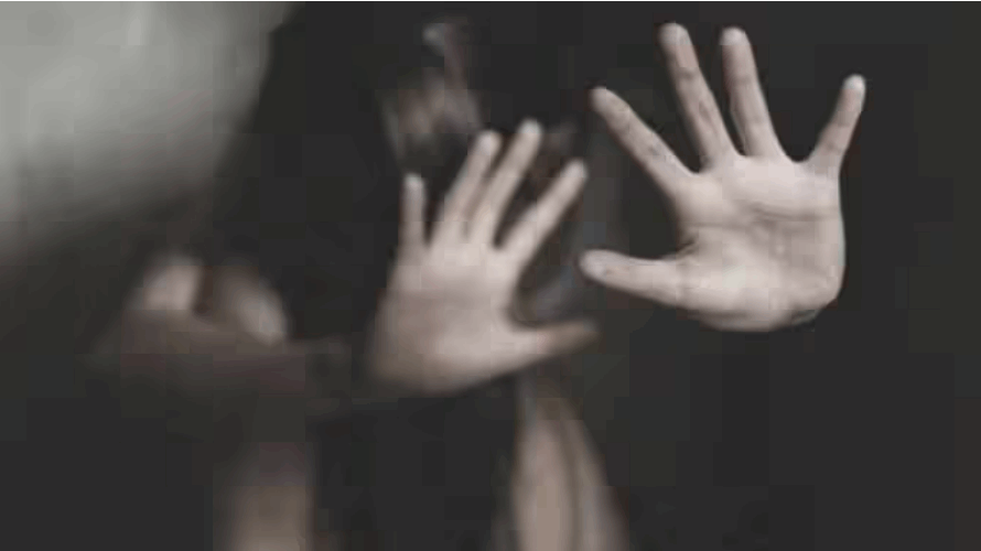 سكبوا عليها الكحول واغتصبوها...ابنة الـ 12 عاماً ضحية اغتصاب جماعي في هذا البلد!