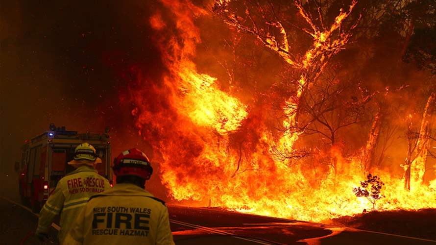 فرٌّ وإخلاء منازل في أستراليا بسبب اندلاع حرائق