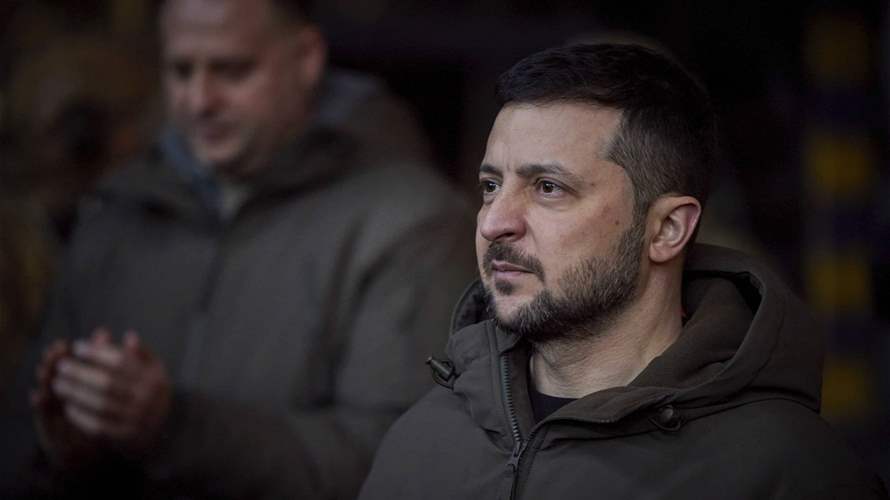 Zelensky visits the frontline in eastern Ukraine