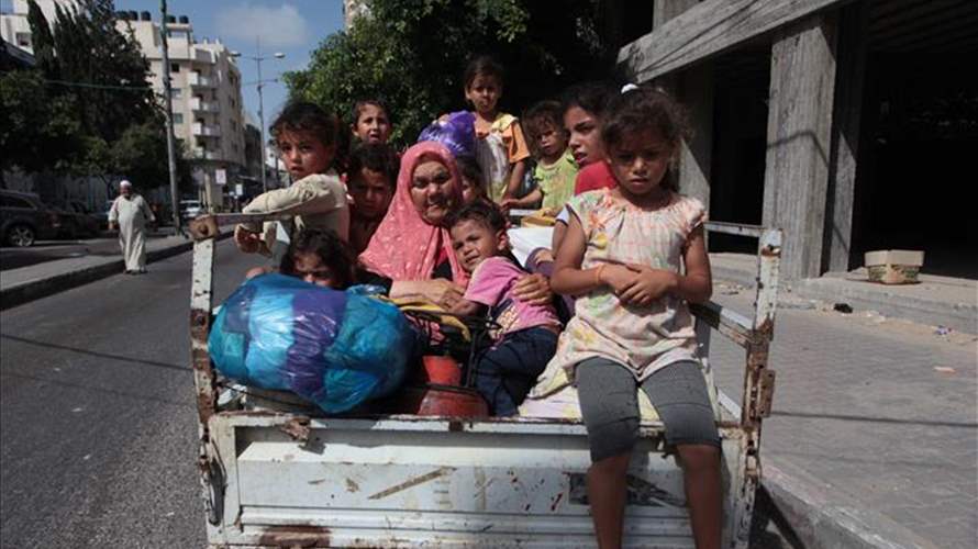 Hundreds of Gaza Residents Flee Homes on Israel Border