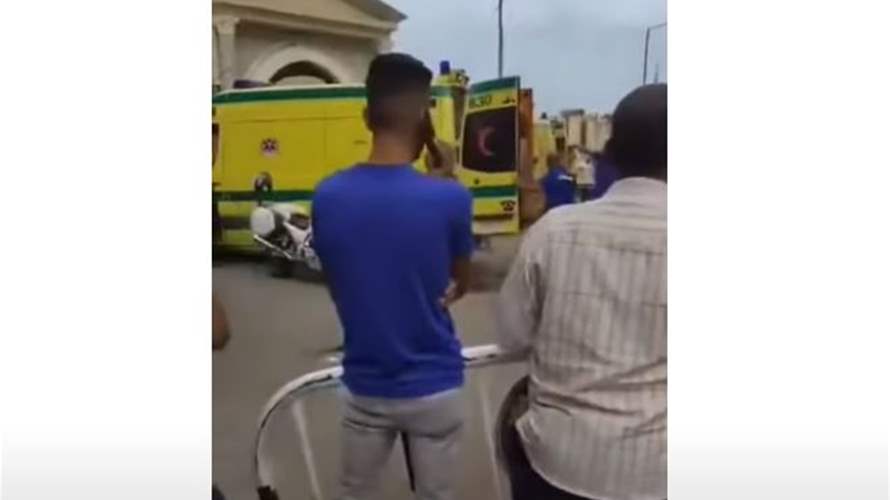 شرطي مصري يطلق النار على مجموعة سياحية إسرائيلية في الإسكندرية وسقوط عدد من القتلى (فيديو)