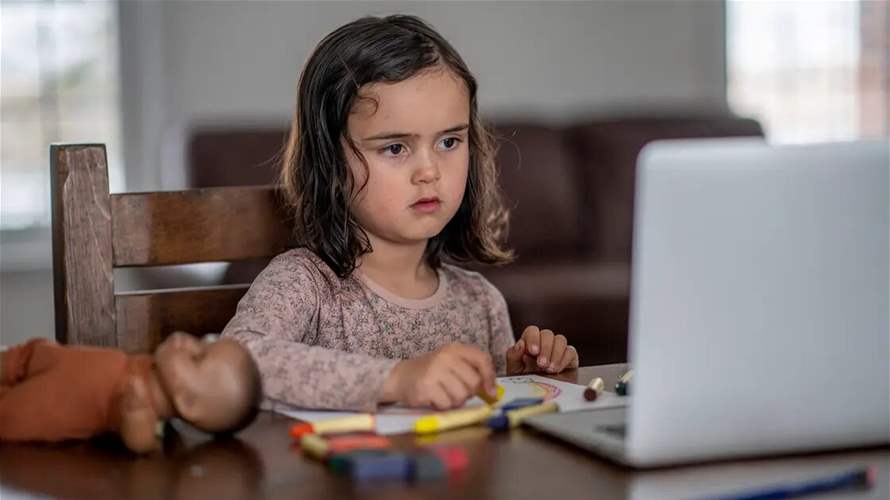 الهند تطلب من "إكس" و"يوتيوب" حذف مواد تنتهك الأطفال جنسياً