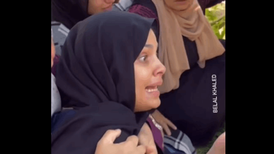 "كلهم ميتين أهلي!"... لحظات مُفجعة لفتاة فلسطينية تصرخ من الصدمة لفقدان عائلتها (فيديو) 