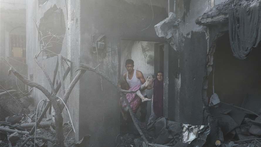 Gaza's hospitals struggle to cope amid Israeli airstrikes