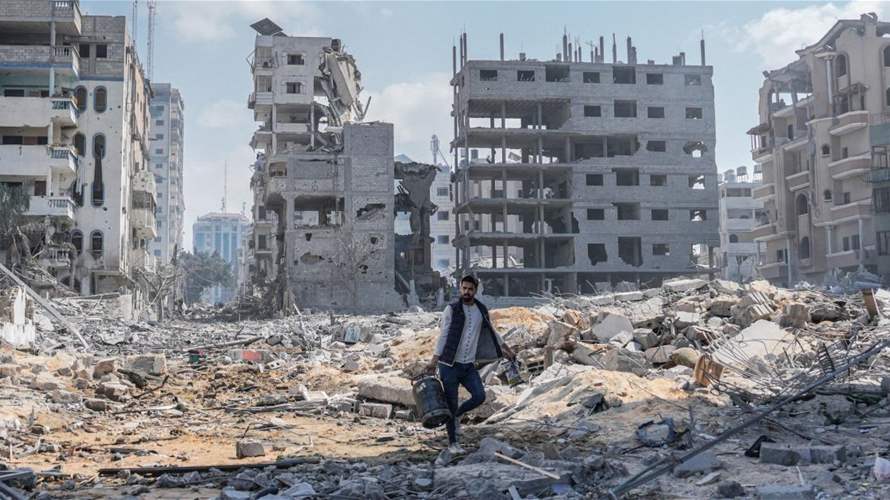Israeli Channel 12 quotes Israeli army spokesman: Gaza is the focus of the fighting; if Hezbollah makes the mistake of testing us, the response will be deadly