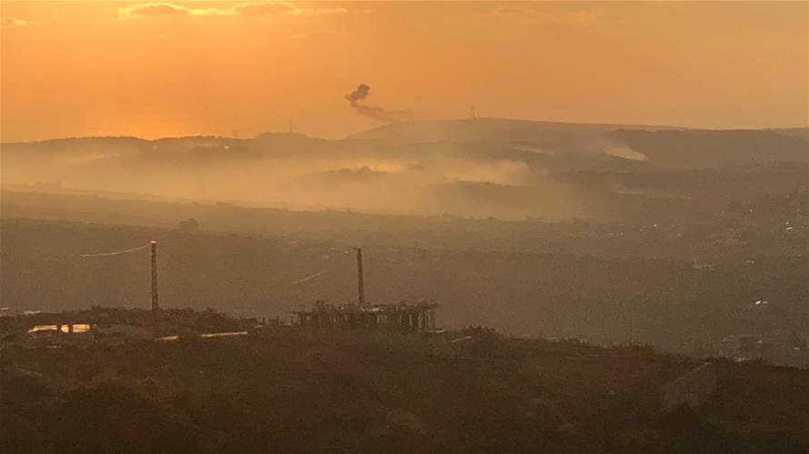 الجيش الاسرائيلي يرمي قذائف فوسفورية حارقة في محيط الضهيرة