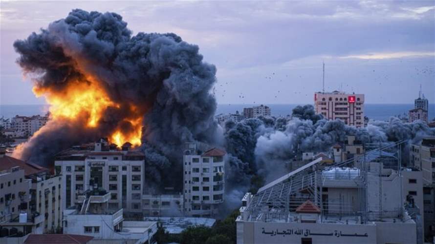 رسائل من تحت القصف في غزة: "ما زلنا على قيد الحياة"