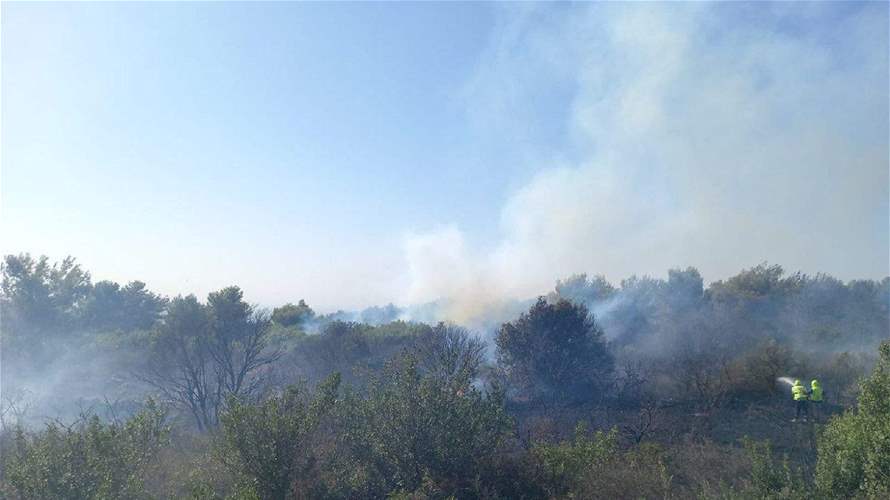 Incendiary phosphorus shells ignite fire between Aalma El Chaeb and Naqoura