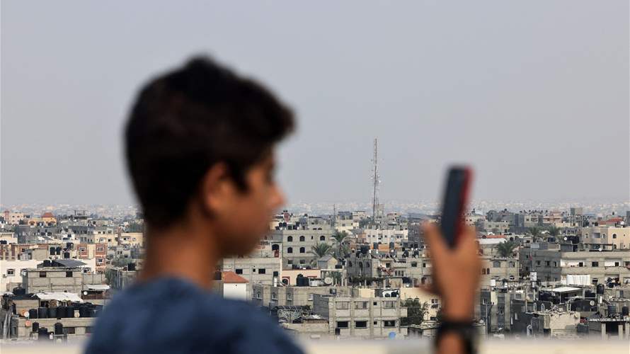 Communication services completely cut off in Gaza as Israeli siege persists