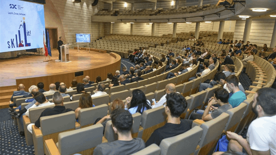 مركز لتطوير المهارات في جامعة الروح القدس: جسر بين العالم الأكاديمي والمتطلبات الديناميكية لسوق العمل العالمي