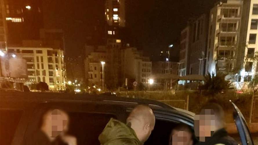 فوج حرس بيروت يوقف شخصاً حاول نشل رجل وسيدة في وسط بيروت
