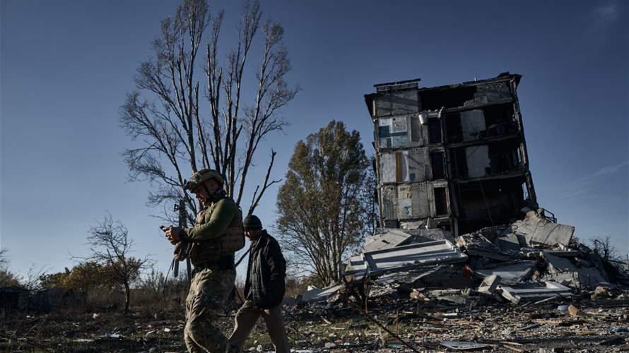 القوات الروسية تكثّف هجماتها على بلدة أفدييفكا بشرق أوكرانيا